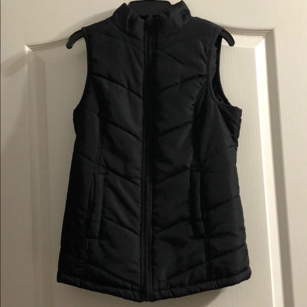 Black Red Camel puffer vest!